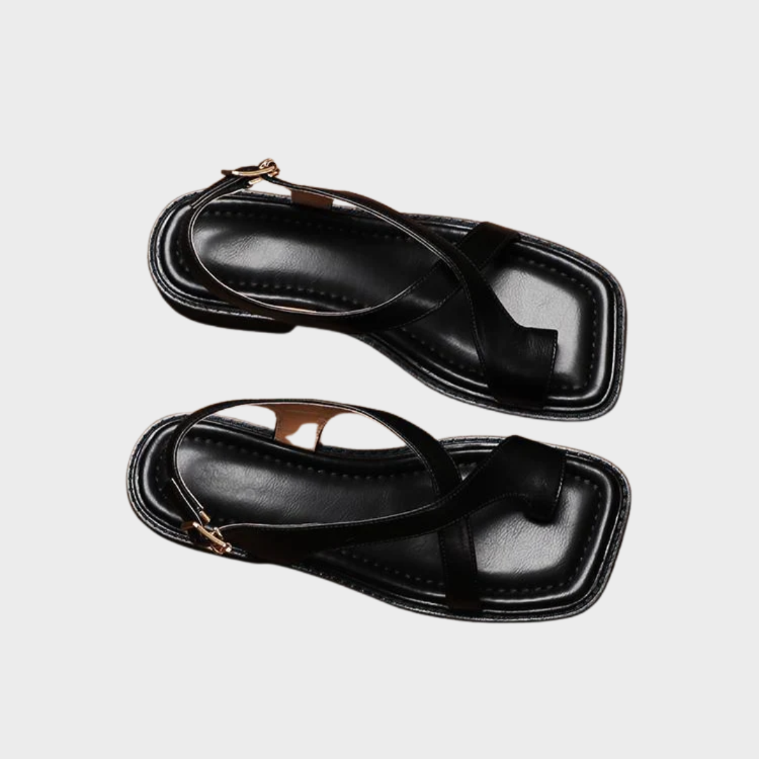 Eglė™ – Odinės sagtinės basutės