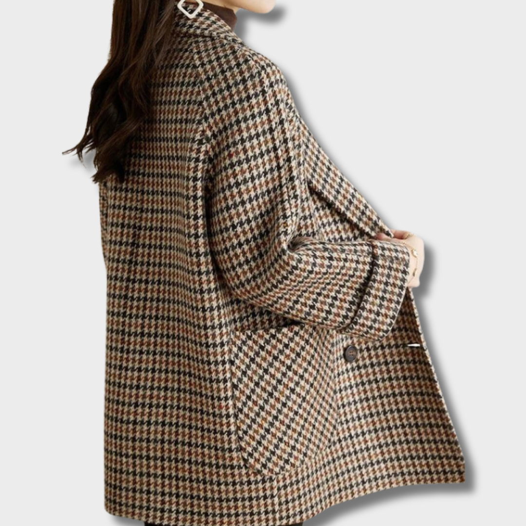 Dalia™ – Elegantiška languota striukė