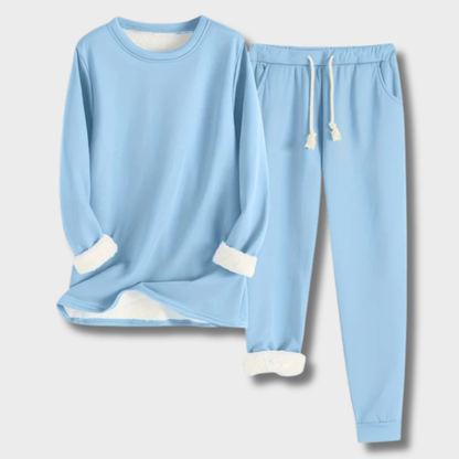 Daiva™ – Elegantiškas poilsio kostiumas