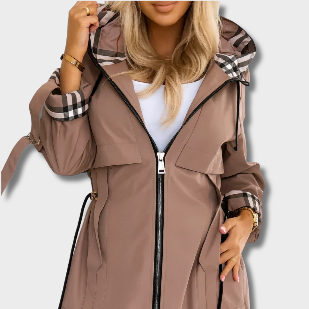 Tatjana™ – Elegantiškas Paltas su Gaubtu