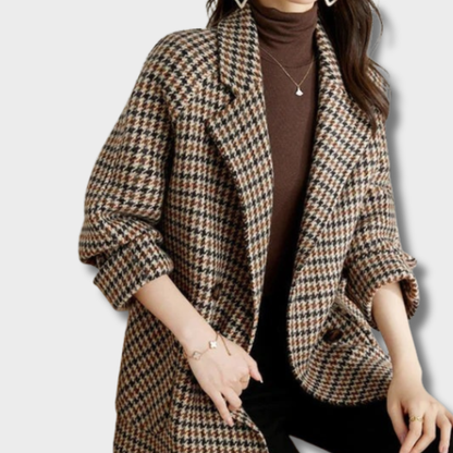 Dalia™ – Elegantiška languota striukė