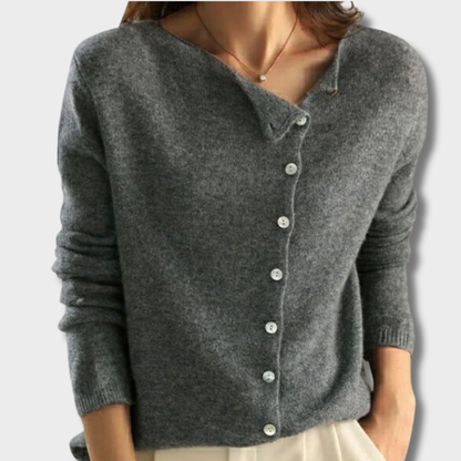 Agnė™ – Elegantiškas megztinis su sagomis