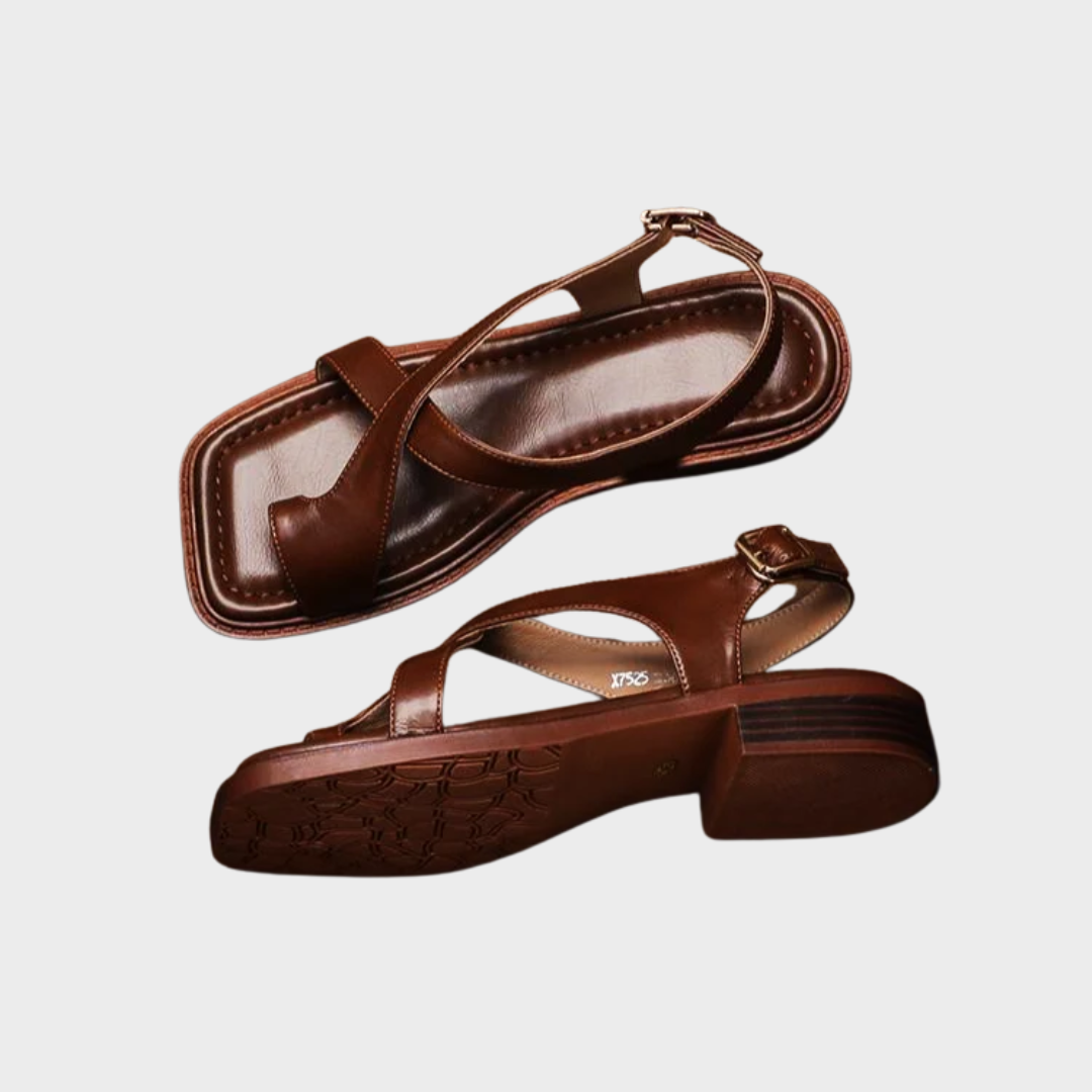 Eglė™ – Odinės sagtinės basutės