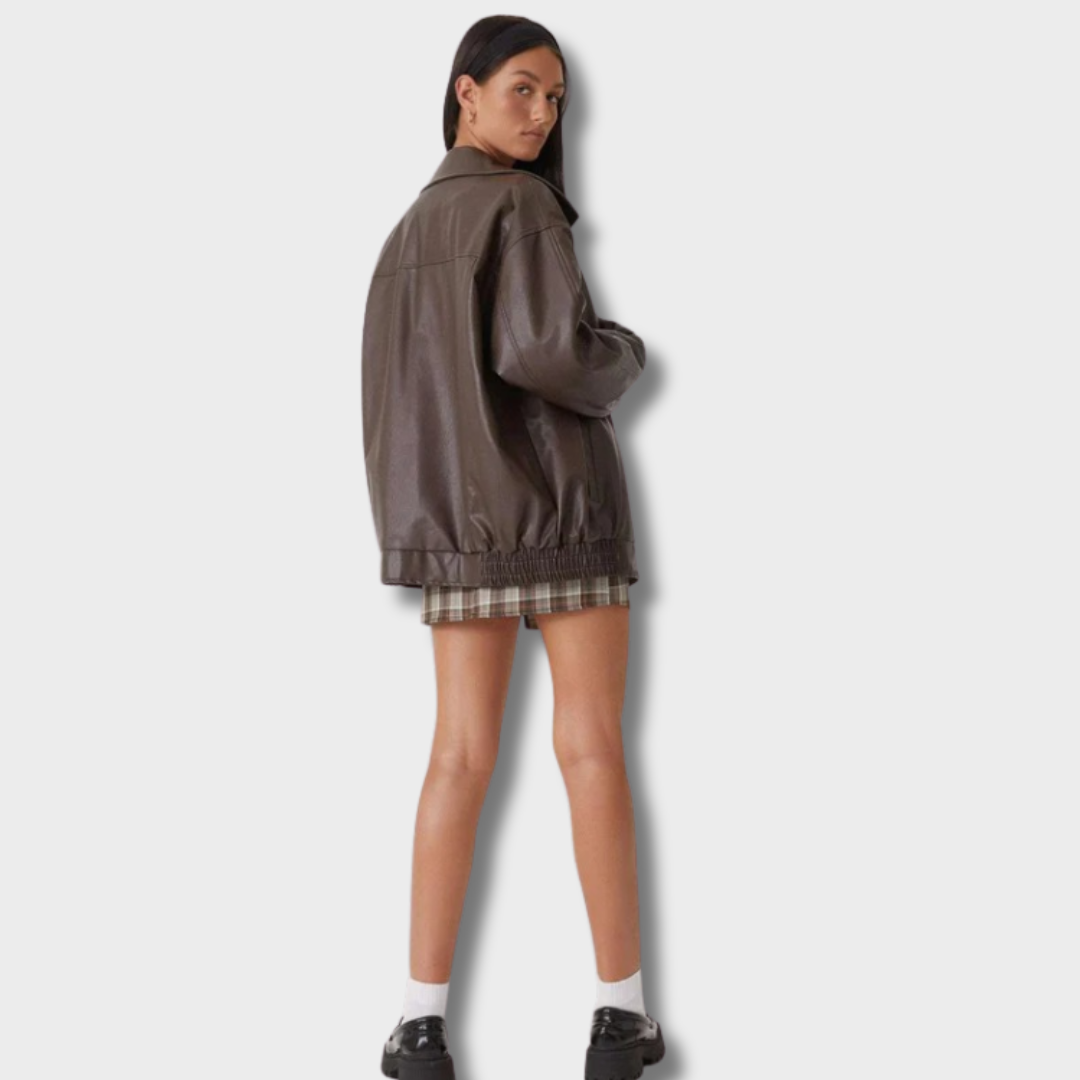 Gintarė™ – Prabangi Odinė Striukė