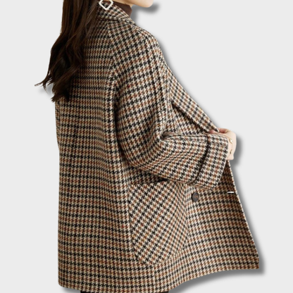 Dalia™ – Elegantiška languota striukė