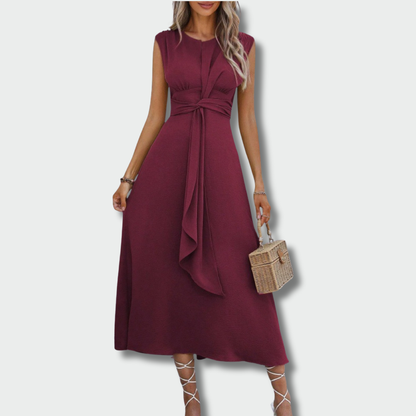 Dovilė™ – Elegantiška ilga be rankovių suknelė