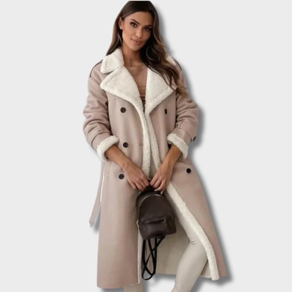 Laimutė™ – Ilga klasikinė striukė su švelniu fliso pamušalu