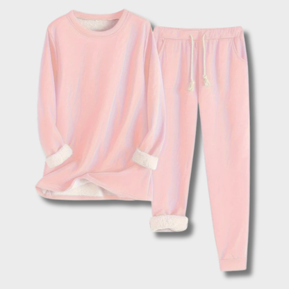 Daiva™ – Elegantiškas poilsio kostiumas