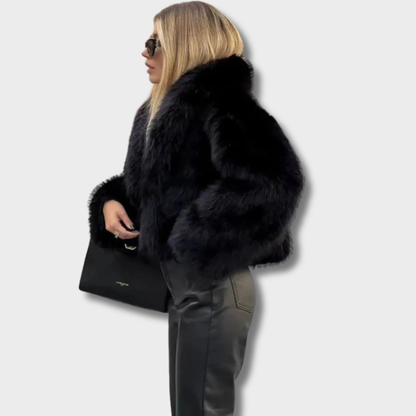 Dalia™ – Prabangus dirbtinio kailio paltas