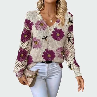 Gabija™ – Elegantiška megzta palaidinė su gėlių raštu