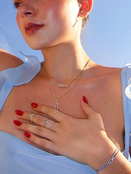 Norėdami įklijuoti Melissa