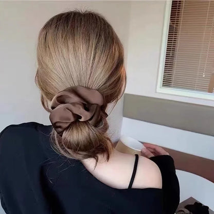 Chouchous en Satin – Élastiques pour Cheveux Soignants & Élégants